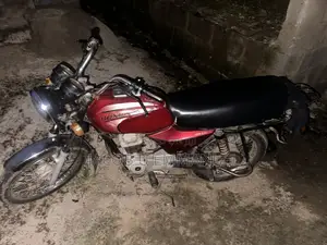 Bajaj Boxer 2022 Red