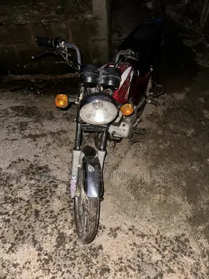 Bajaj Boxer 2022 Red