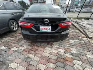 Toyota Camry 2018 Black