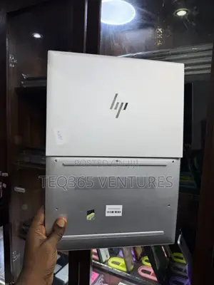 Laptop HP EliteBook 830 G9 16GB Intel Core i5 SSD 256GB