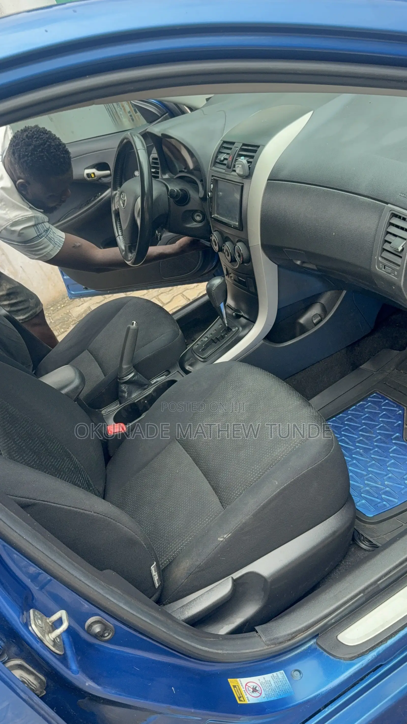 Toyota Corolla 2010 Blue
