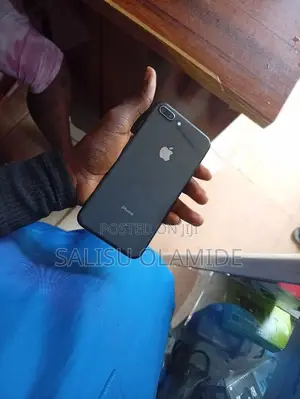 Apple iPhone 8 Plus 64 GB Black