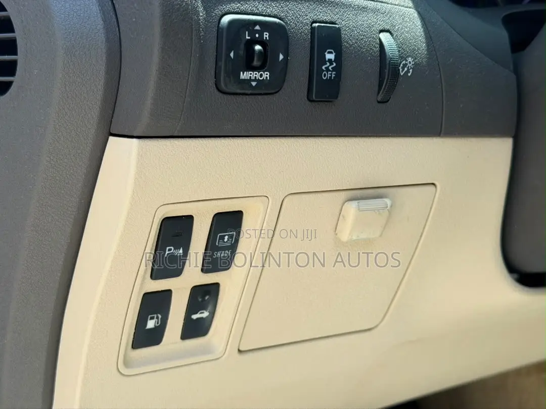 Lexus ES 350 2011 White