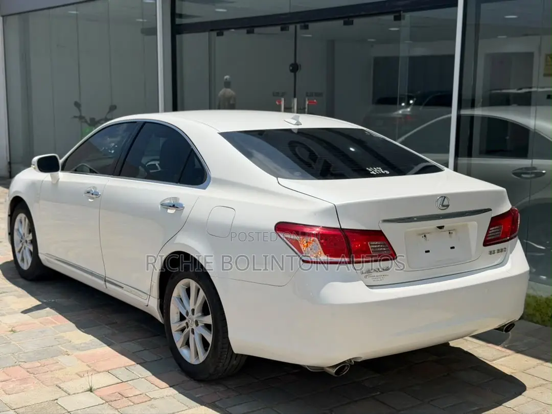 Lexus ES 350 2011 White