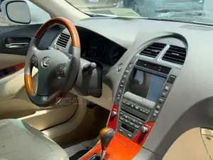 Lexus ES 350 2011 White