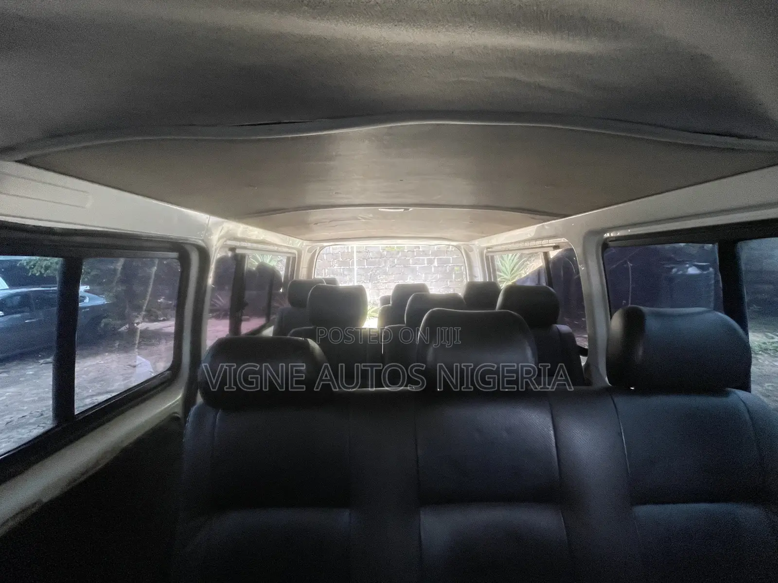 Toyota HiAce 2009 White