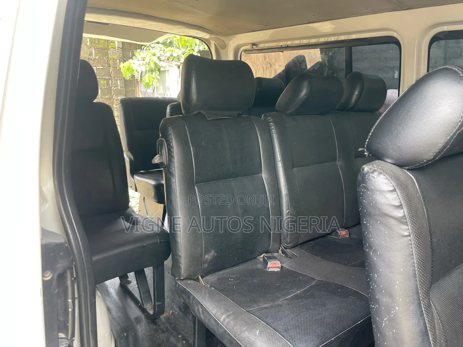 Toyota HiAce 2009 White