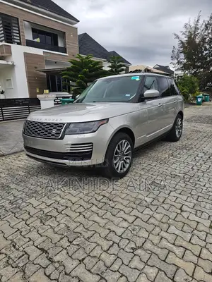 Land Rover Range Rover 5.0L V8 Supercharged 2019 Gold