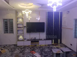 4 Corner Piller TV Console