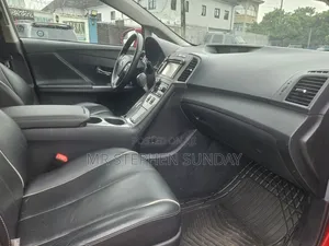 Toyota Venza XLE 4dr Wagon (2.7L 4cyl 6A) 2014 Red