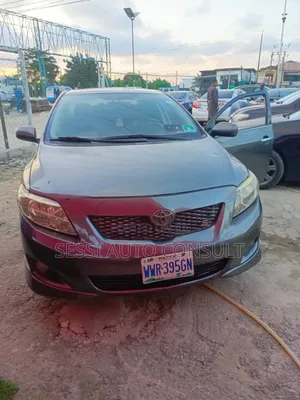 Toyota Corolla 2010 Gray
