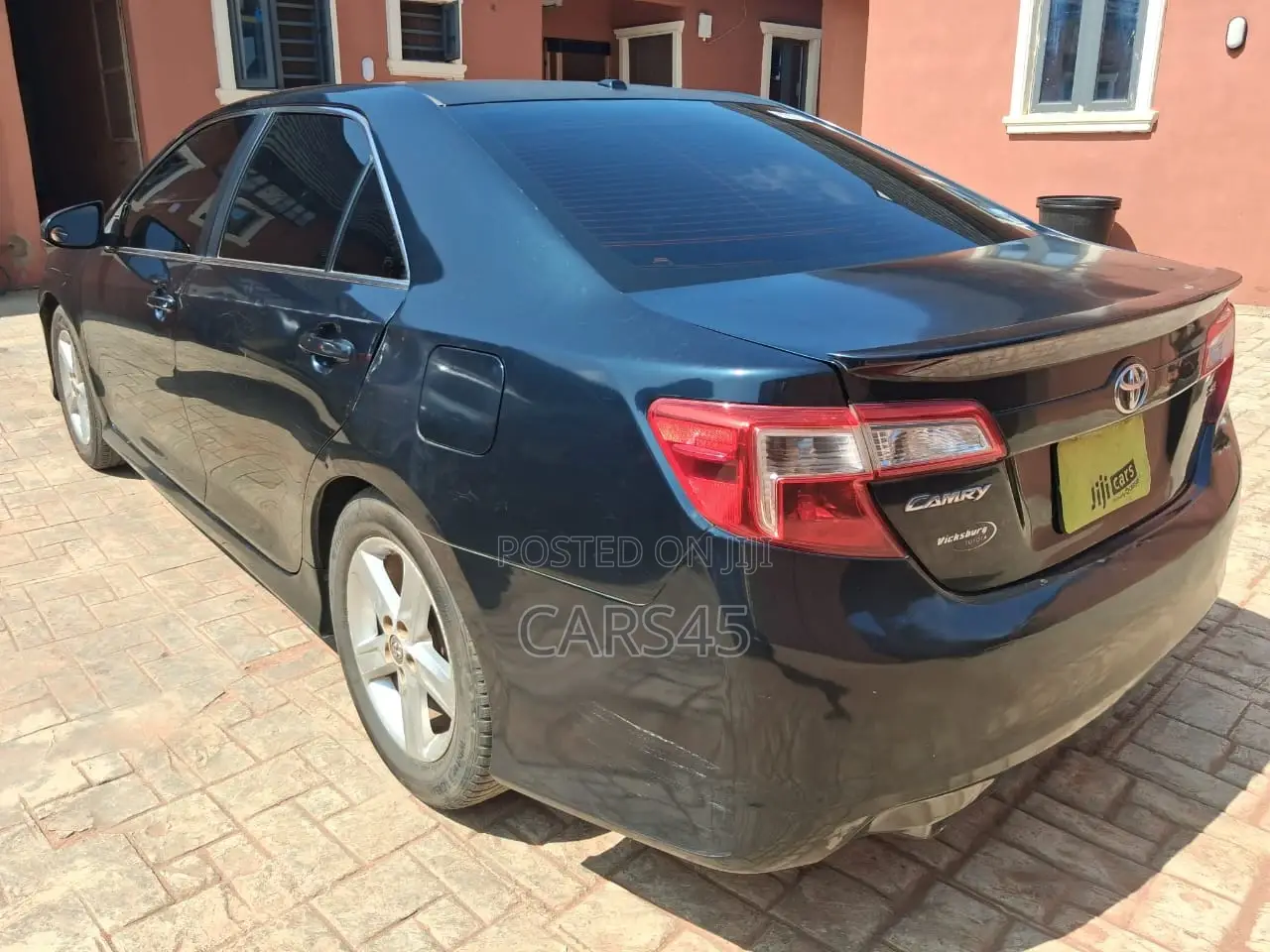 Toyota Camry 2012 Gray