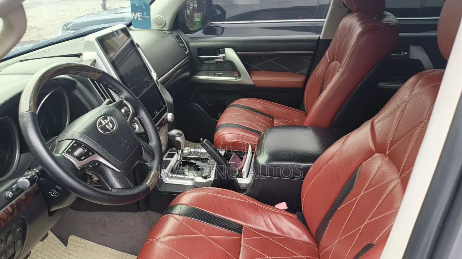 Toyota Land Cruiser 2013 White