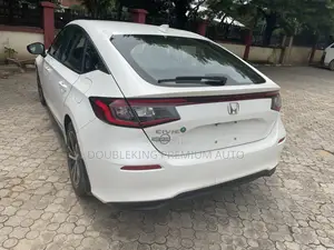 Honda Civic Sport CVT 2023 White