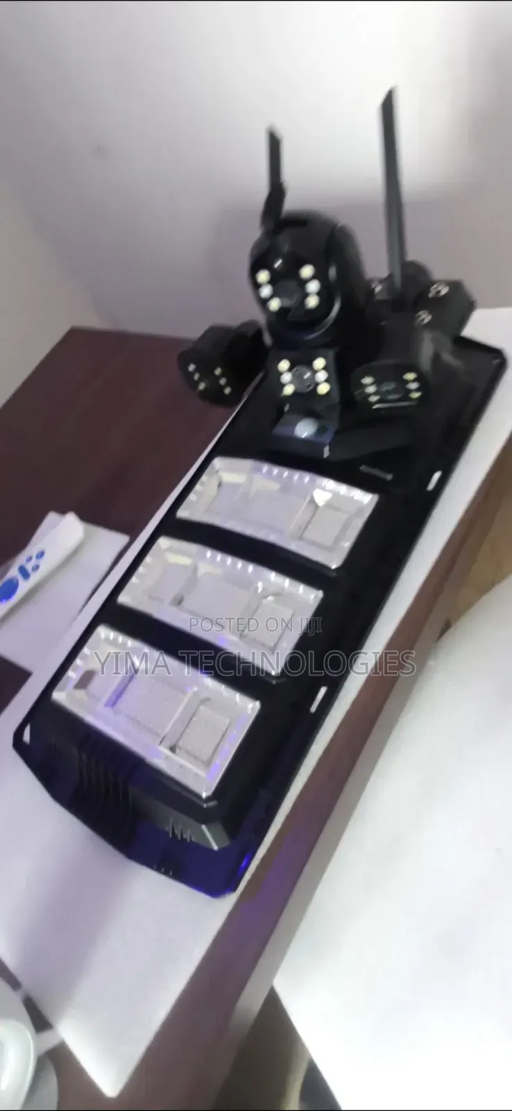 2-In1 Solar Light and Three Len Solar CCTV Camera