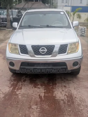 Nissan Frontier King Cab SE V6 2010 Gray