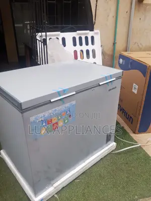 Skyrun 260L Chest Freezer With Temperature Control