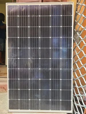 300watts Canadian Solar Panel