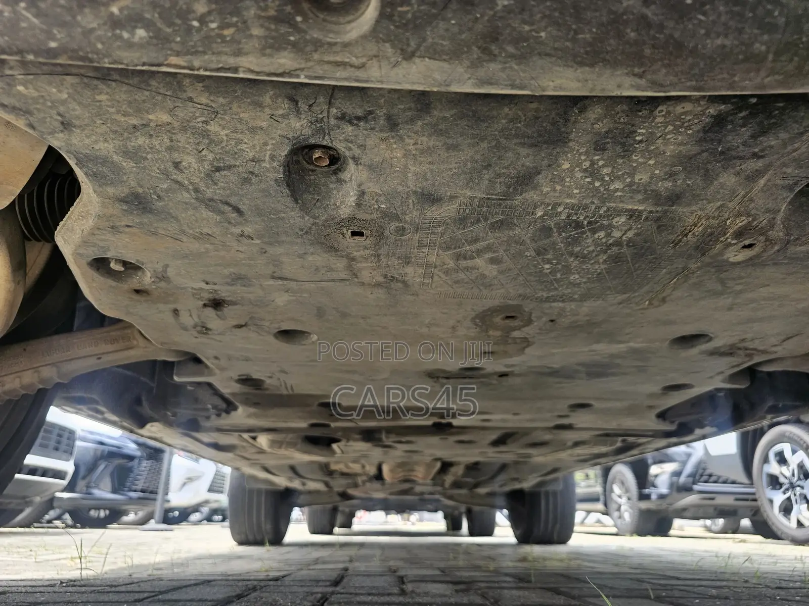 Land Rover Range Rover 2023 Gold