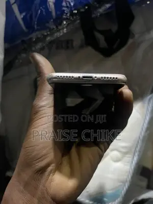 Apple iPhone 8 64 GB White
