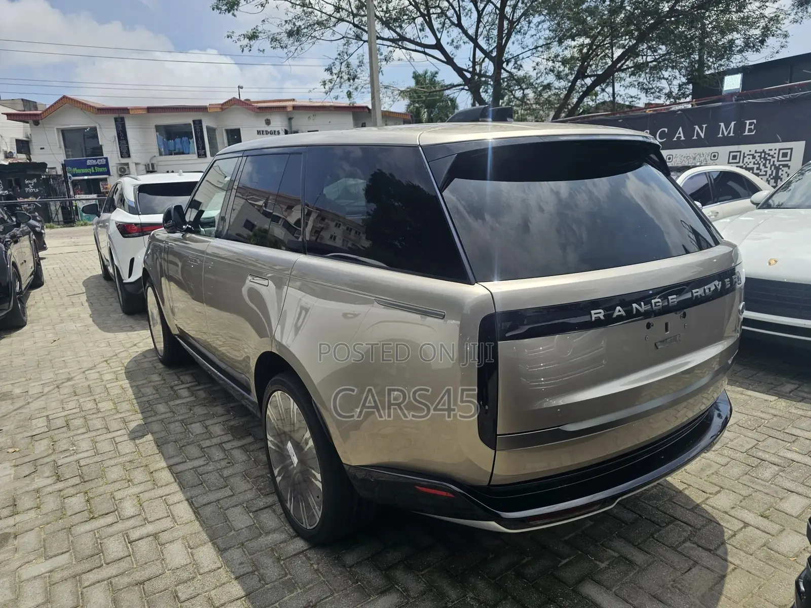 Land Rover Range Rover 2023 Gold