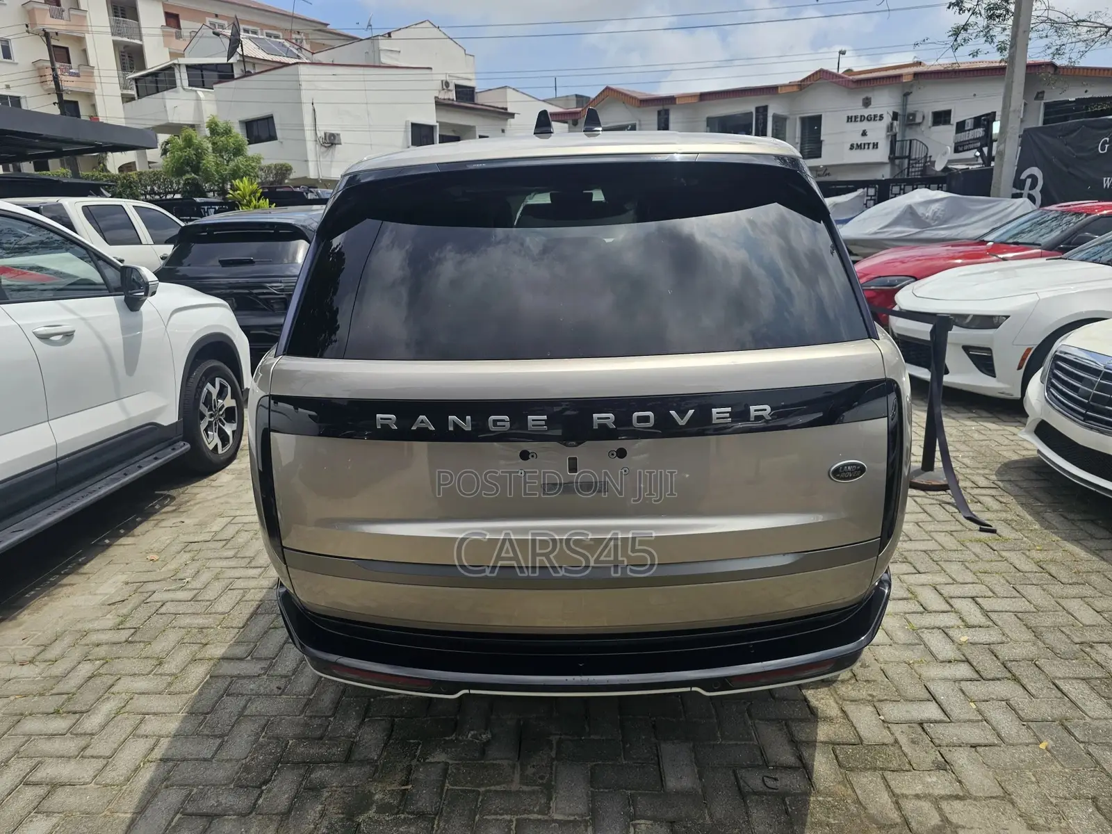 Land Rover Range Rover 2023 Gold