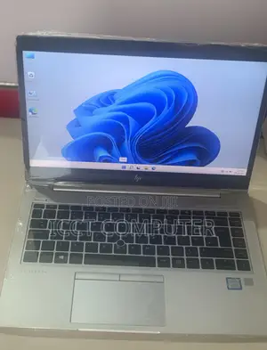 New Laptop HP EliteBook 830 G8 8GB Intel Core i7 SSD 256GB