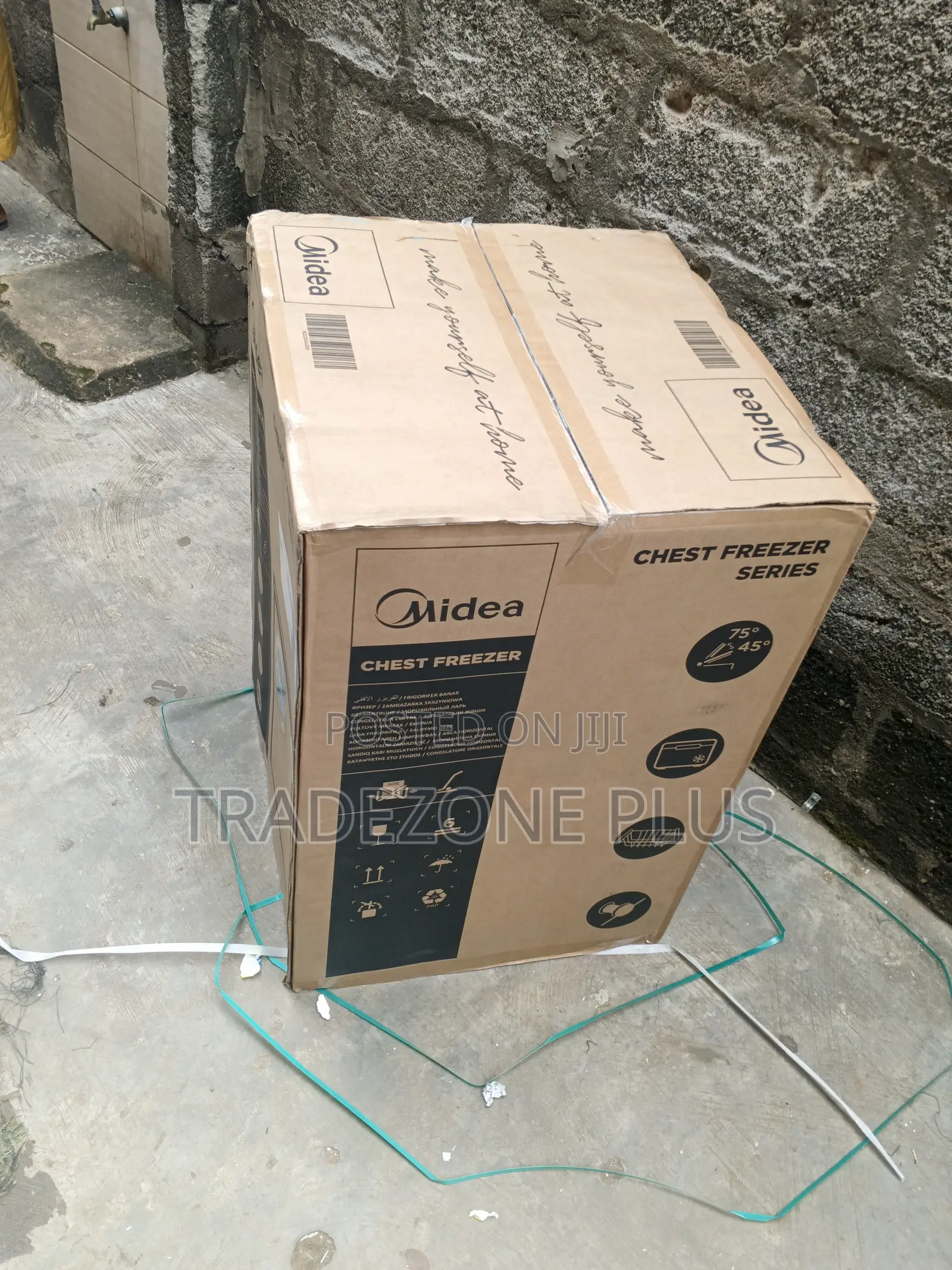 Midea 142L Chest Freezer With LED Light