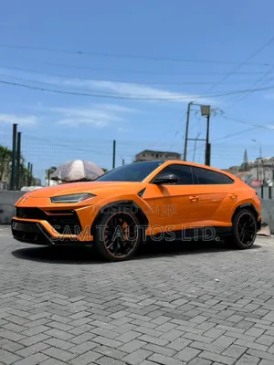 Lamborghini Urus 2022 Orange
