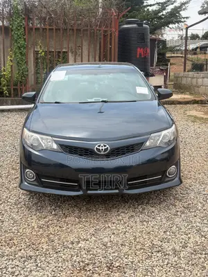 Toyota Camry SE 4dr Sedan (2.5L 4cyl 6A) 2013 Black