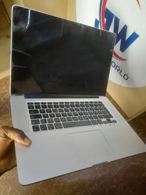 Laptop Apple MacBook Pro 2015 16GB Intel Core i7 SSD 512GB