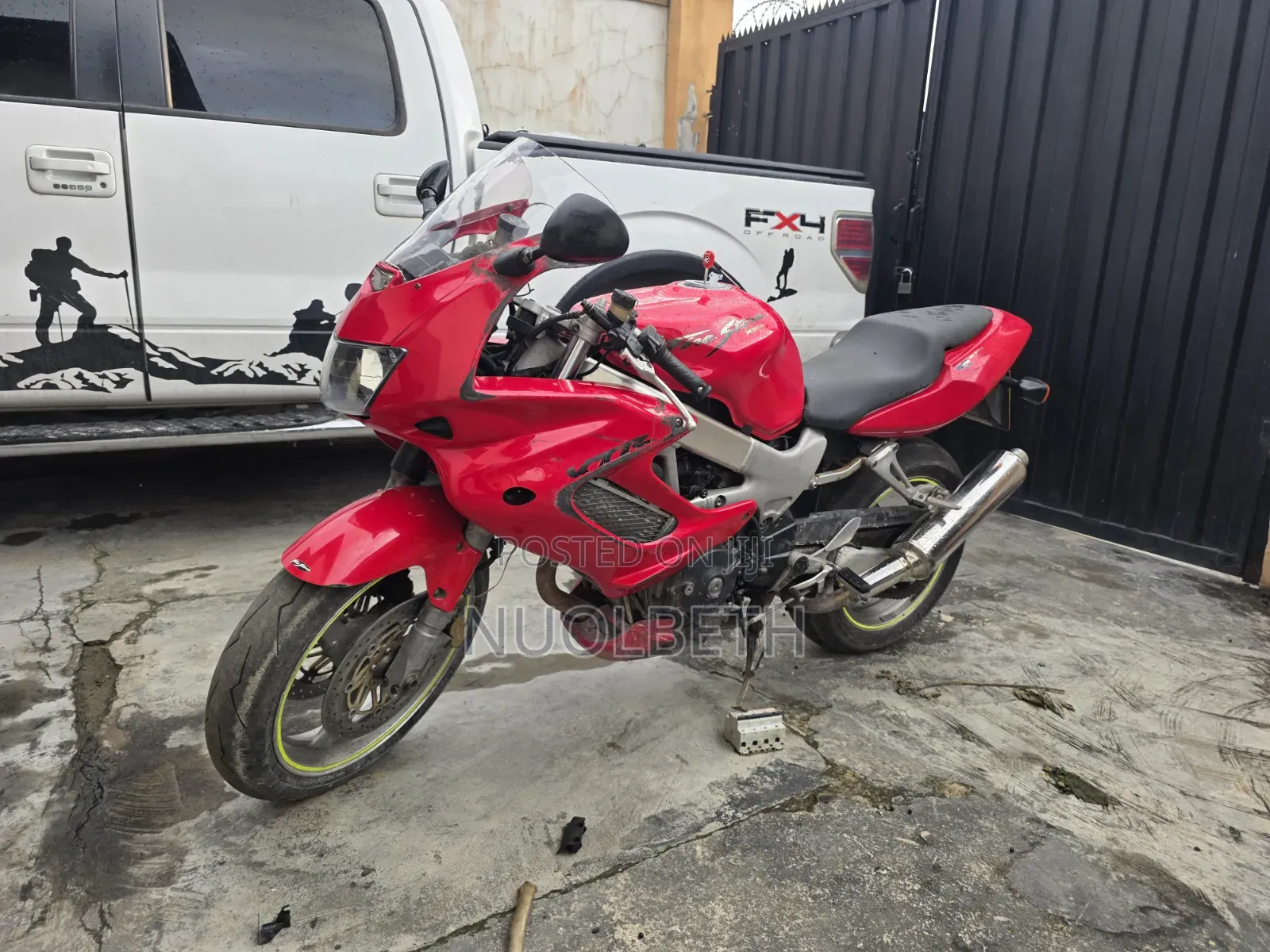 Honda VT 2002 Red