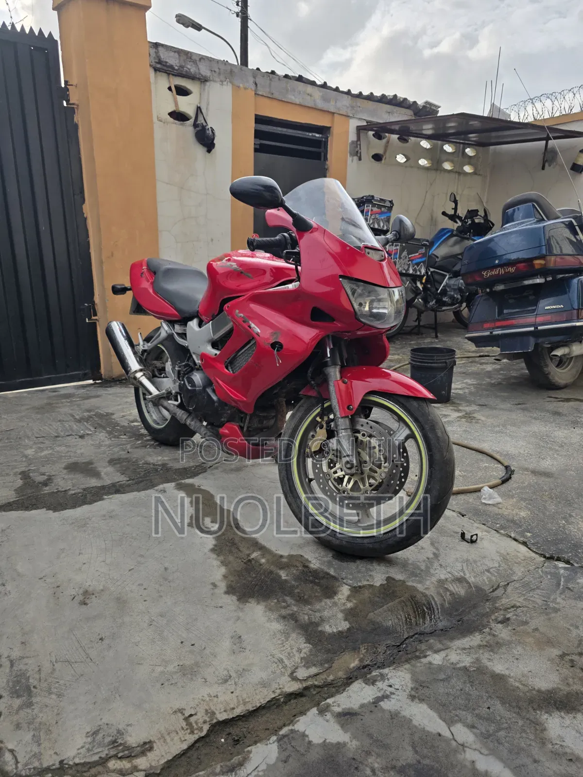 Honda VT 2002 Red