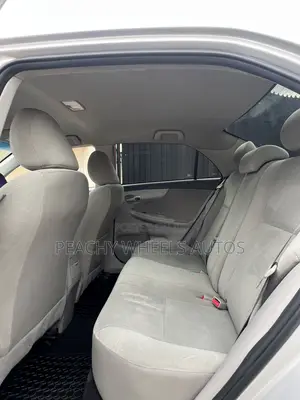 Toyota Corolla 2013 Silver