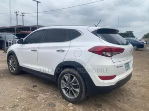 Hyundai Tucson 2017 White