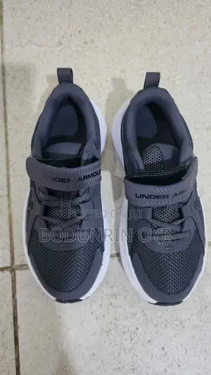 UnderArmour Kids' Assert 11 Runners