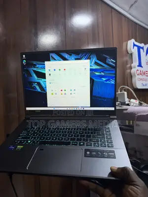 Laptop Acer Predator Triton 500 SE 16GB Intel Core i7 SSD 1T