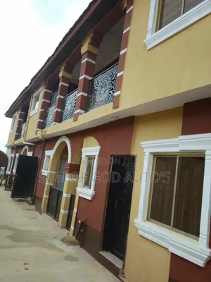 8bdrm Block of Flats in Otun, Akute Ajuwon for sale