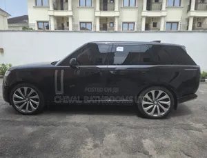 Land Rover Range Rover Vogue 2023 Black