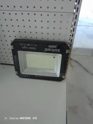 High Quality SUKHIG 200W Solar Flood Light – Bright Outdoor Lighting