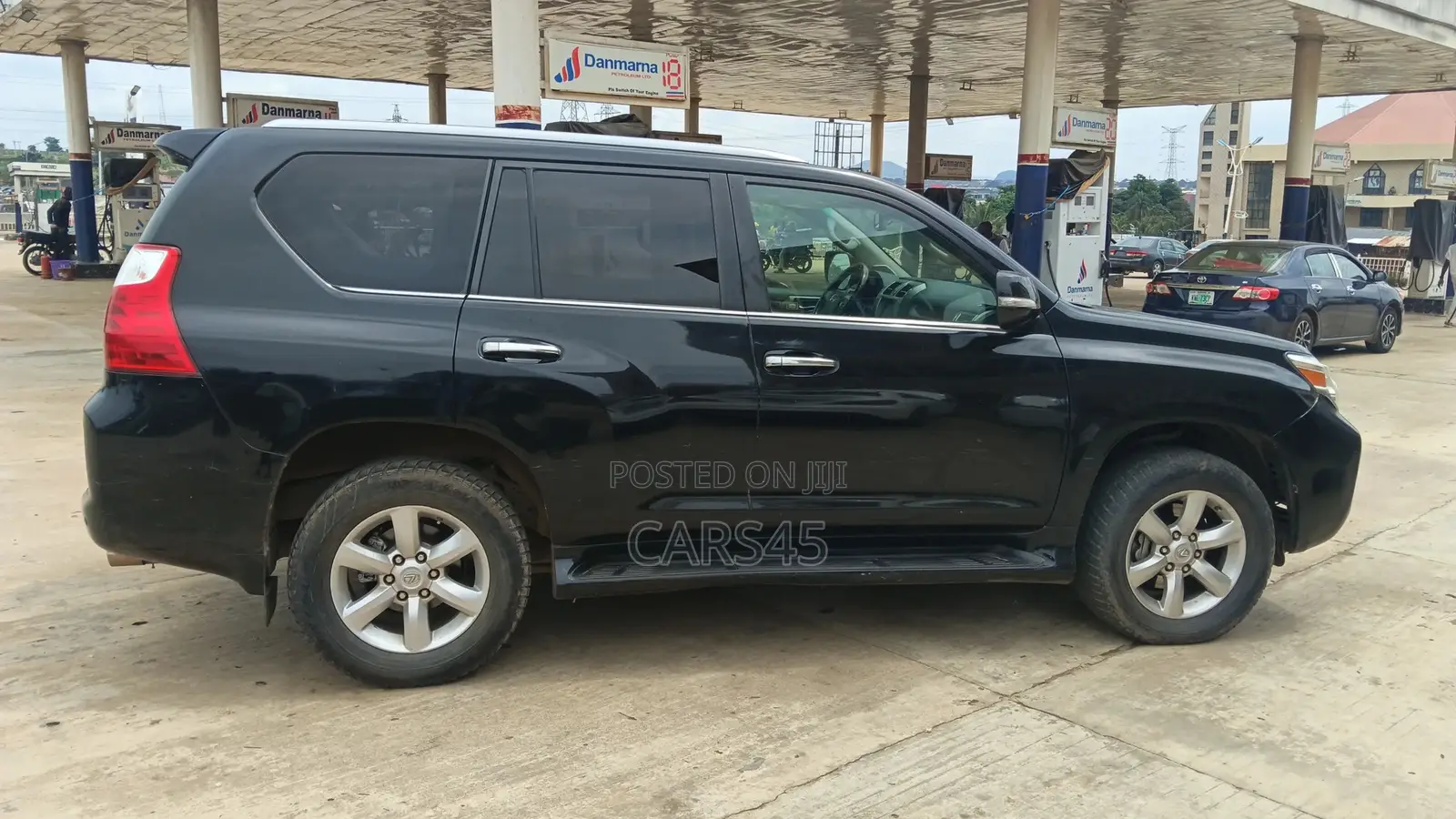 Lexus GX 2012 Black