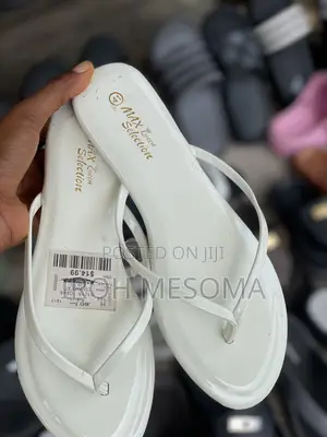 White Casual Slide