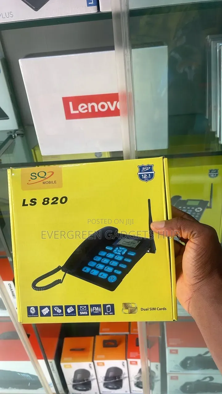 SQ Mobile LS 820