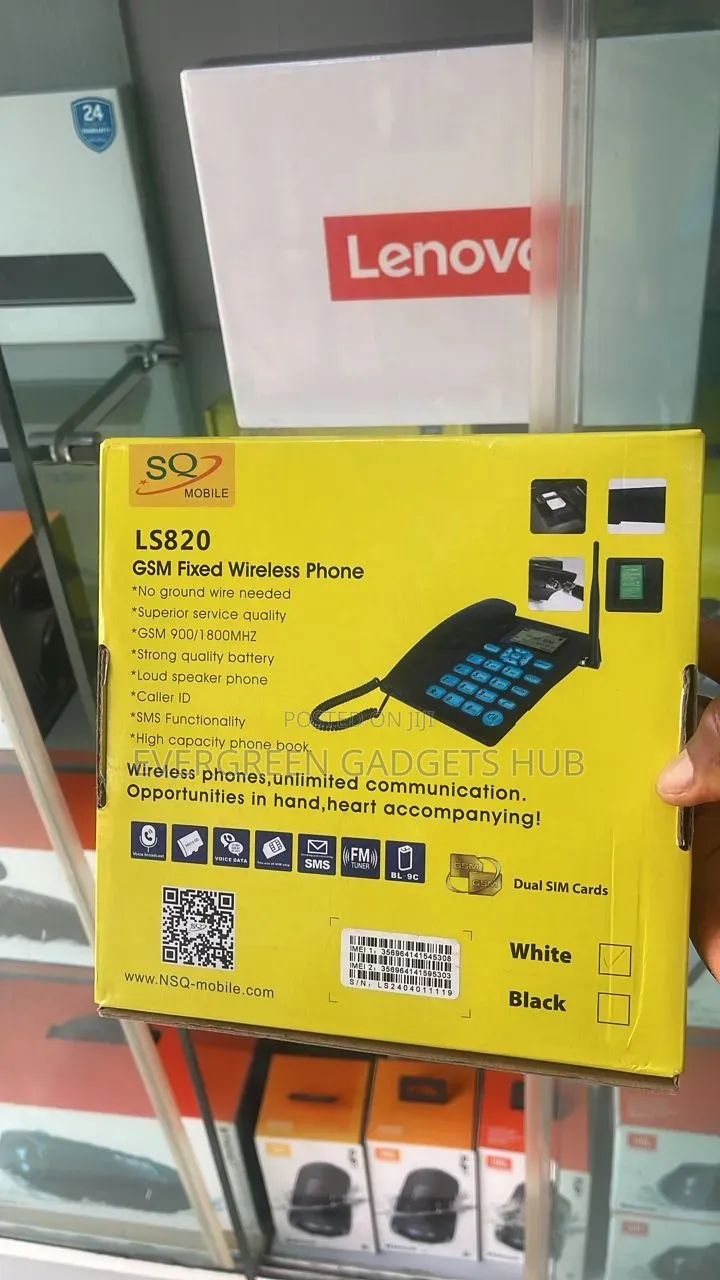 SQ Mobile LS 820