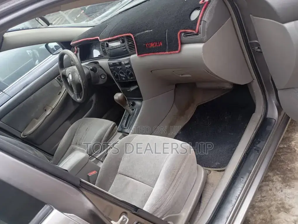 Toyota Corolla LE 2004 Blue