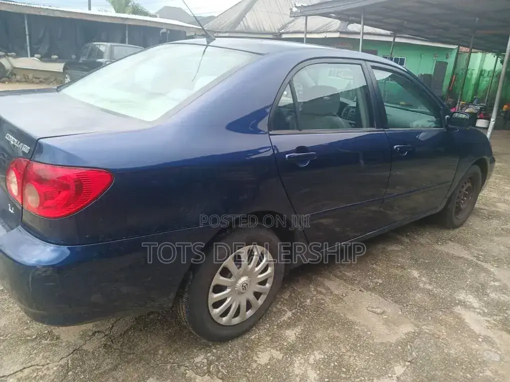 Toyota Corolla LE 2004 Blue