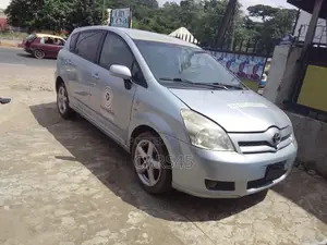 Toyota Corolla Verso 2006 Silver