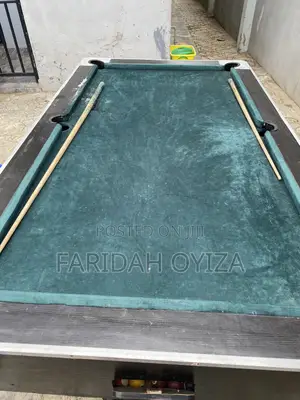 Dearly Used Snocker Board With Balls
