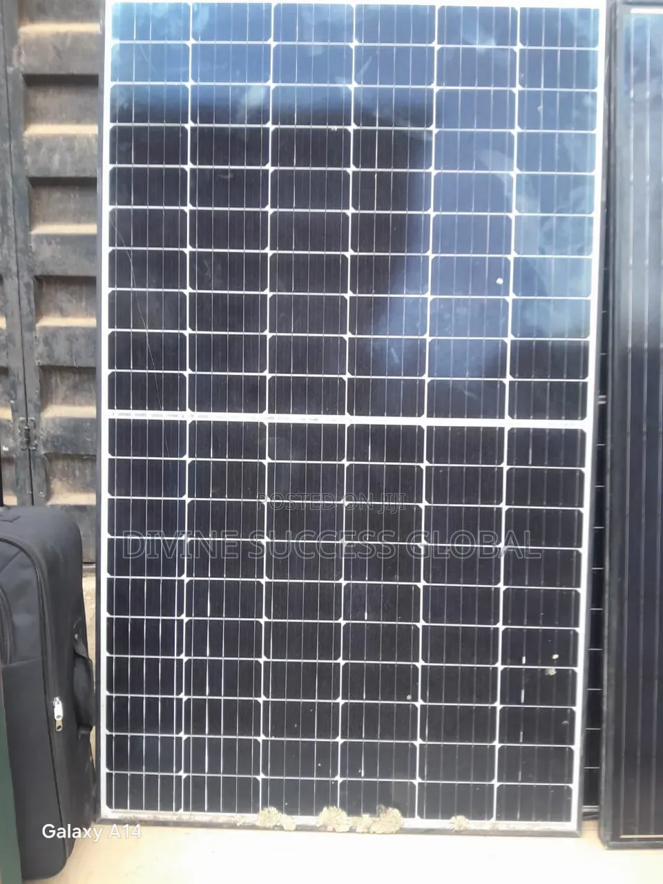 Quality 320 Watts 100 Cell Solar Panels