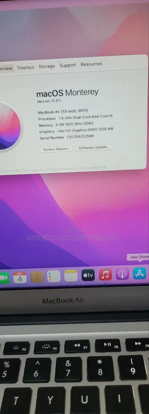 Laptop Apple MacBook Pro 2017 8GB Intel Core i5 SSD 128GB